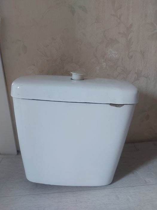 Отдам даром унитаз