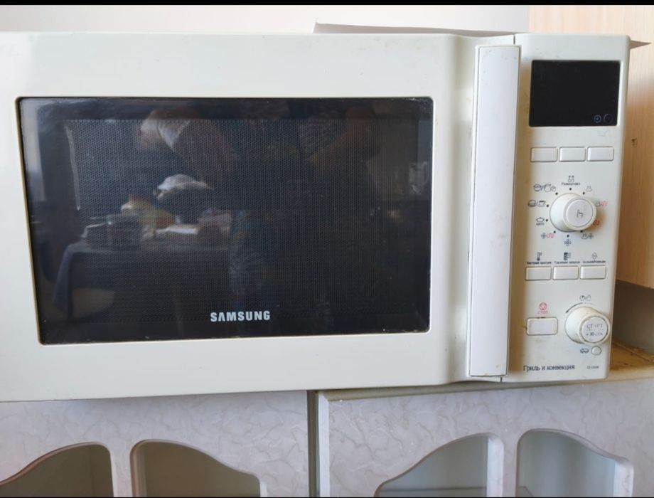 Продам электрическую плиту
