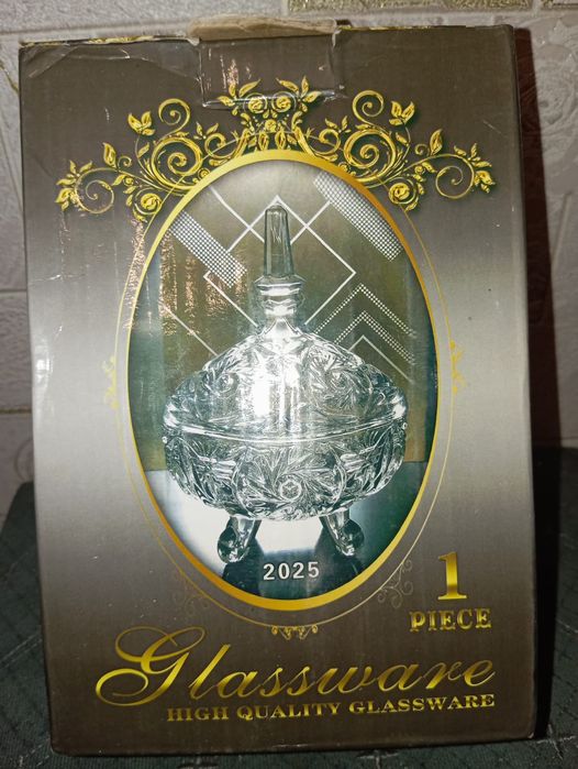 Продам  посуду новый