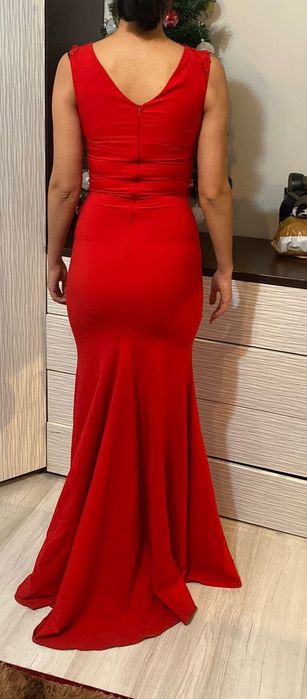 Платья на карпоратив