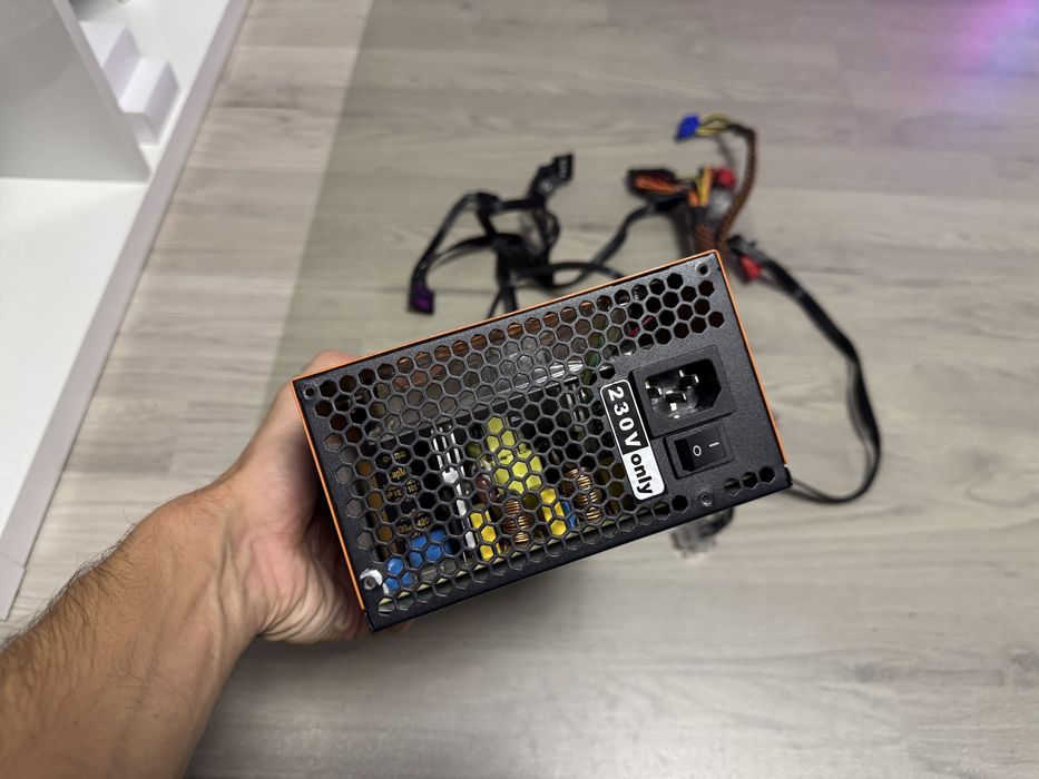 Sursă Super Flower SF-500P12A(M) 500W Modulară, 80 Plus