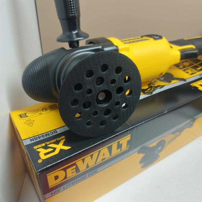 Акумулаторна ексцентрична полираща машина DeWALT DCM848N