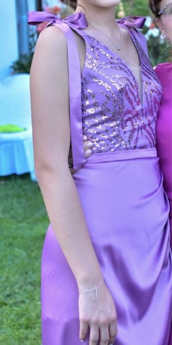 Сатенена рокля Lorreti