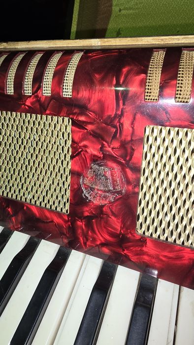 Weltmeister 24 басов