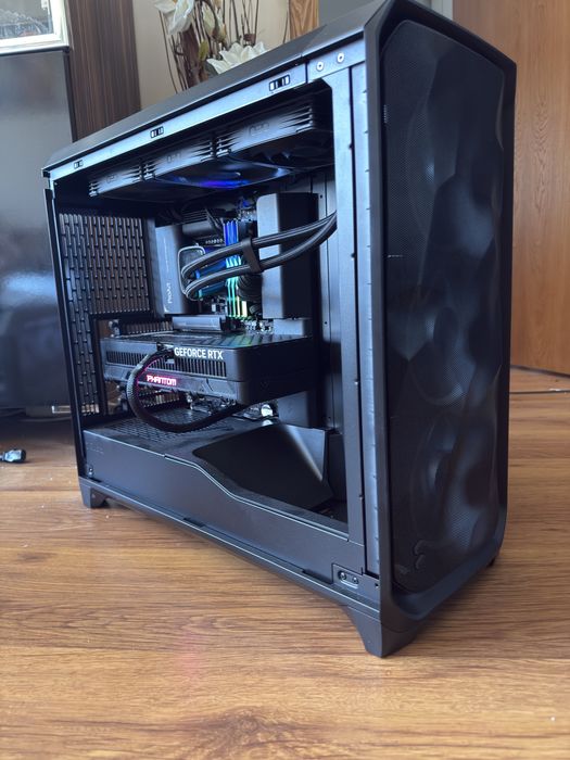 Мощен компютър/ Ultra 9 285K/Водно/128GB/RTX 5090 32GB/2TB SSD