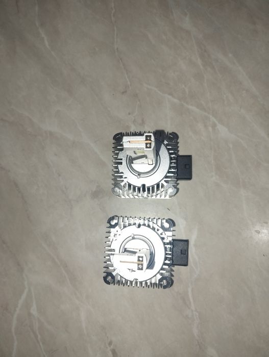 Becuri LED faruri