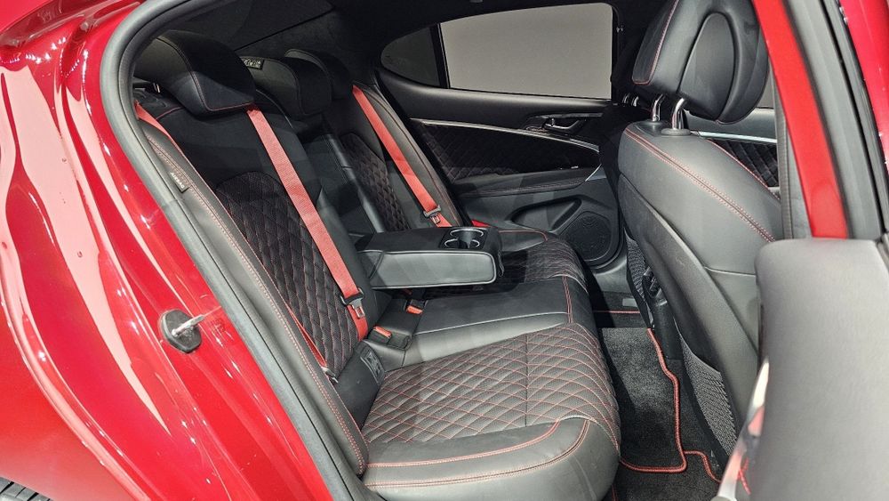 Genesis G70 Gasoline 3.3T 4WD