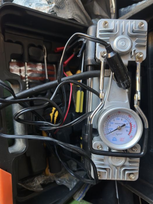 Продам компрессор автомобильный