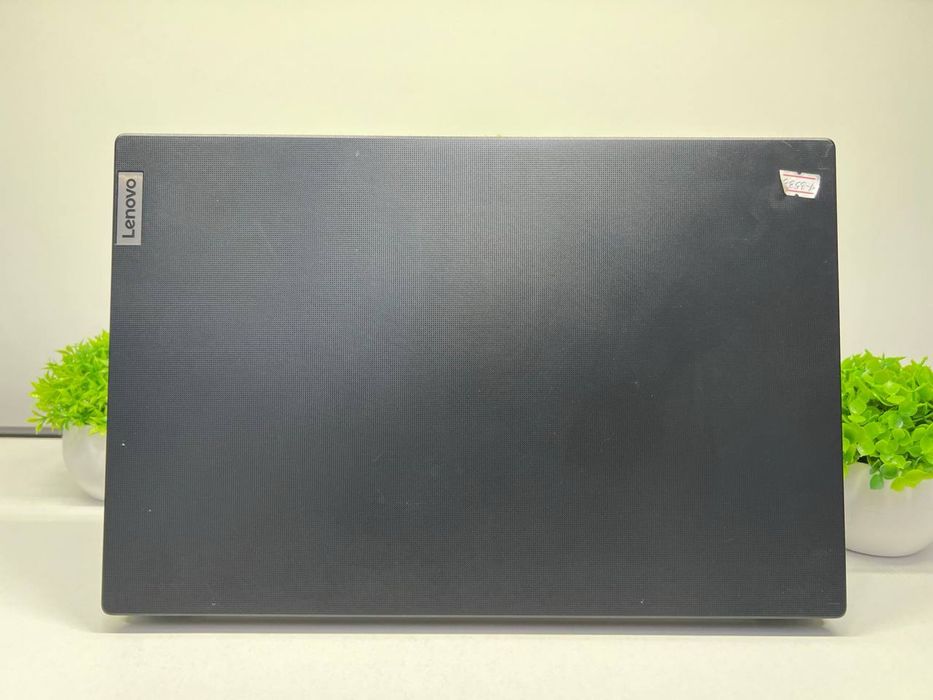 Lenovo V15 Celeron N4