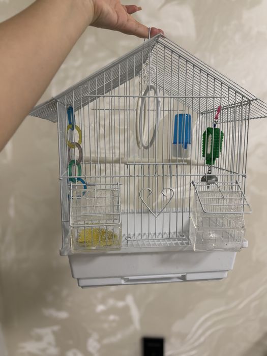 Продам клетку для попугаев