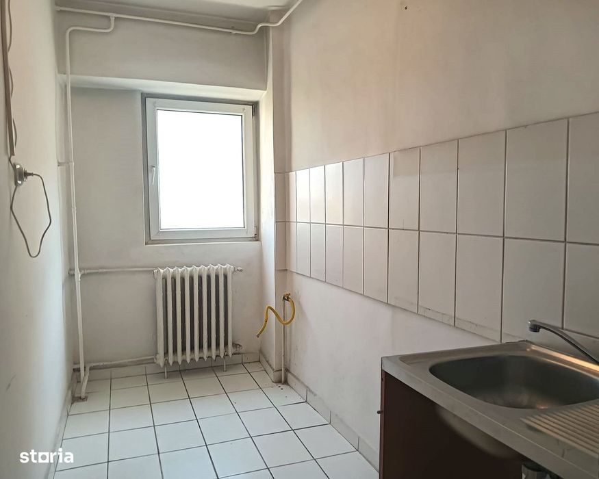 Vanzare Garsonieră 40 mp Decebal – Piața Muncii 2 minute de metrou