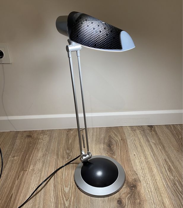 Настольный светильник