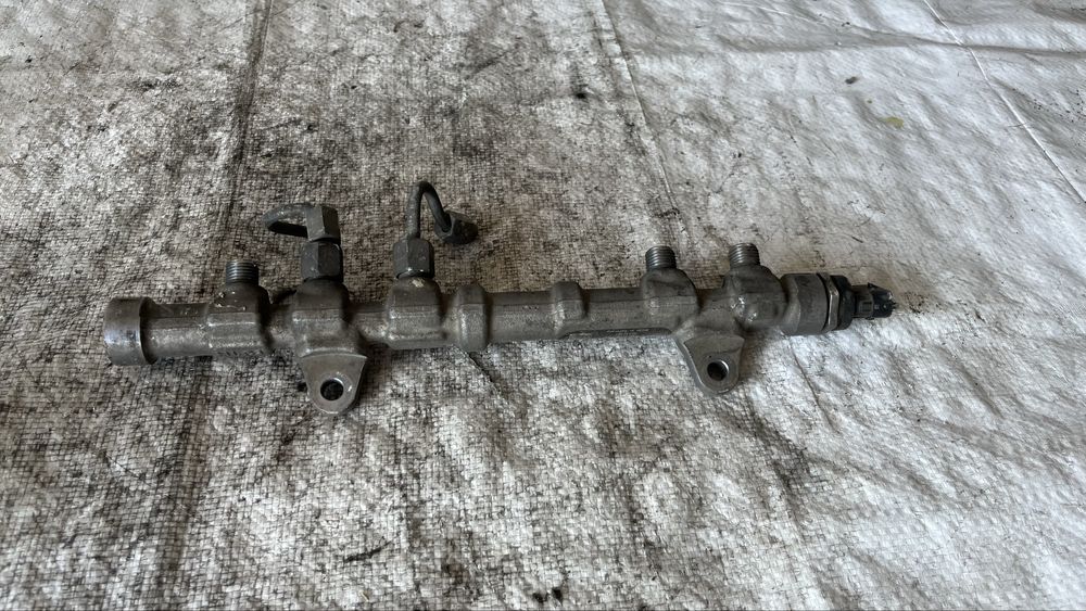 Fiat Doblo горивна рейка