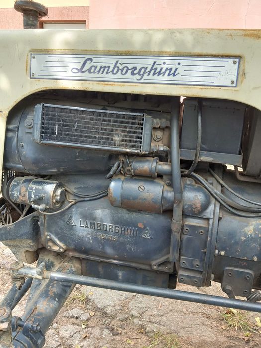 Vând tractor lamborghini 38 cp.proba la fața locului 2500E tel. 0747215070