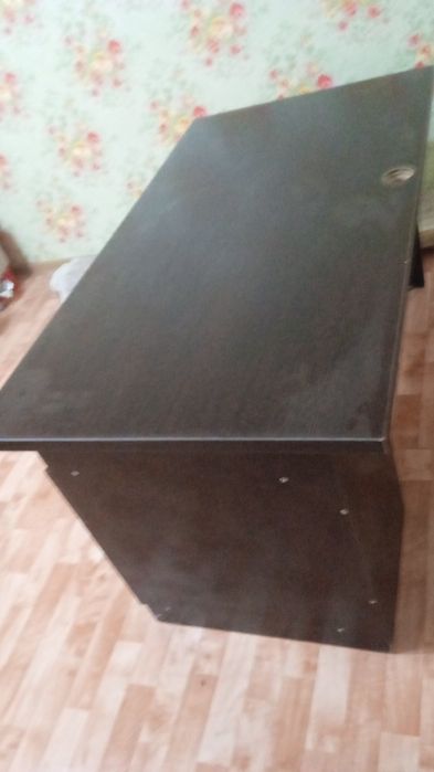 Продам офисные столы