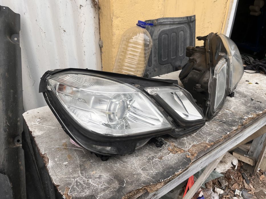 Фарове без ксенон Мерцедес Е W212 / Фар