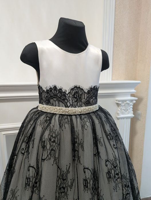 Продам детские платья