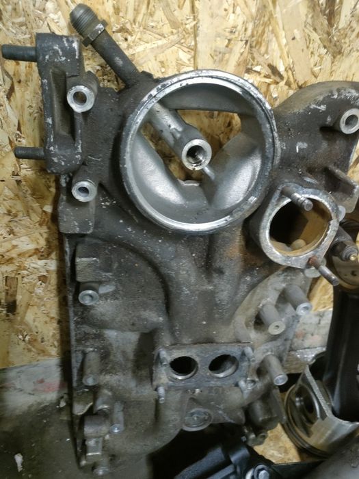 Двигатель газ66, газ53 в разборе