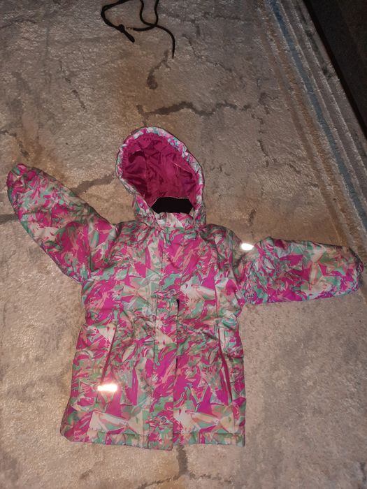 Продам Комбинзон на девочку.