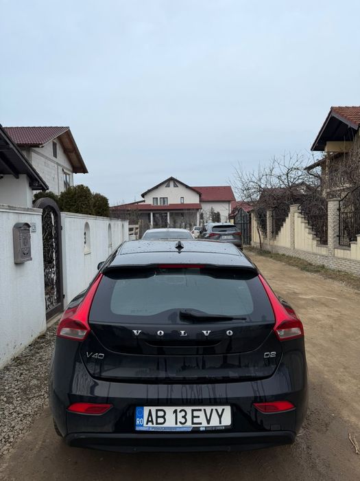 VOLVO V40 2016 — imagine 3