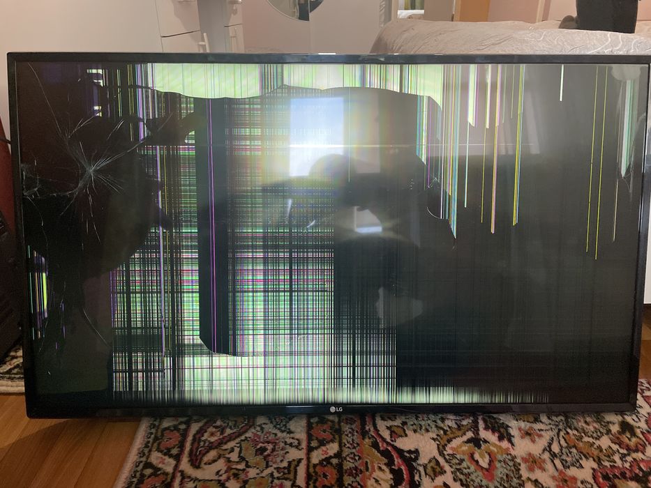 Продам телевизор LG смарт