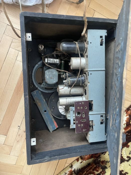 radio pe lampi siemens vintage de colectie foarte vechi