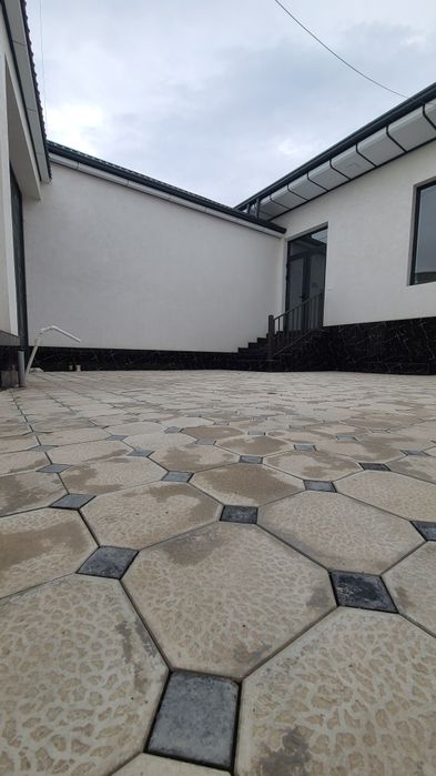 Коттедж сотилади   4 хона +сокольный кават рохат постига якин жойлашга