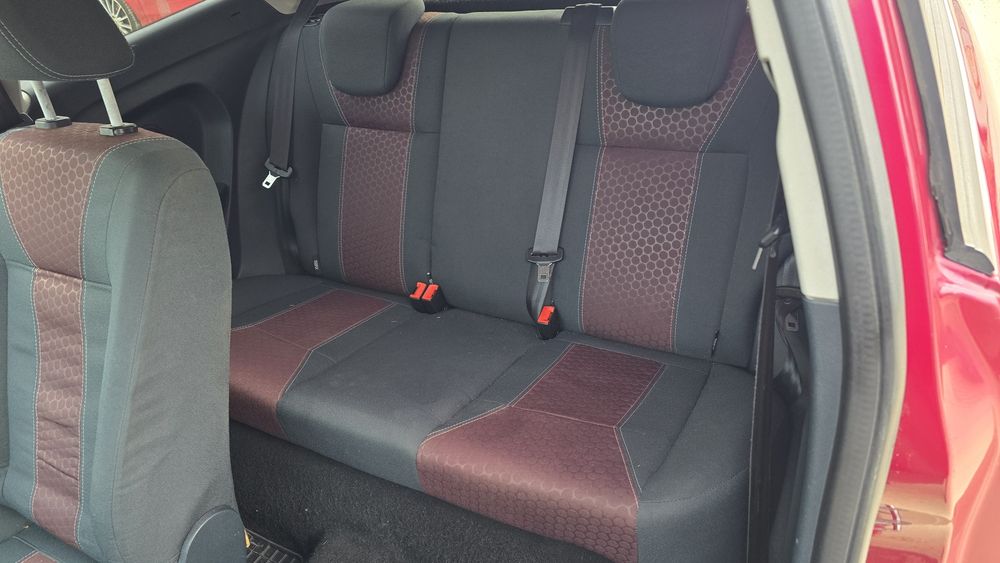 Ford fiesta titanium 1.6 benzina 120cp