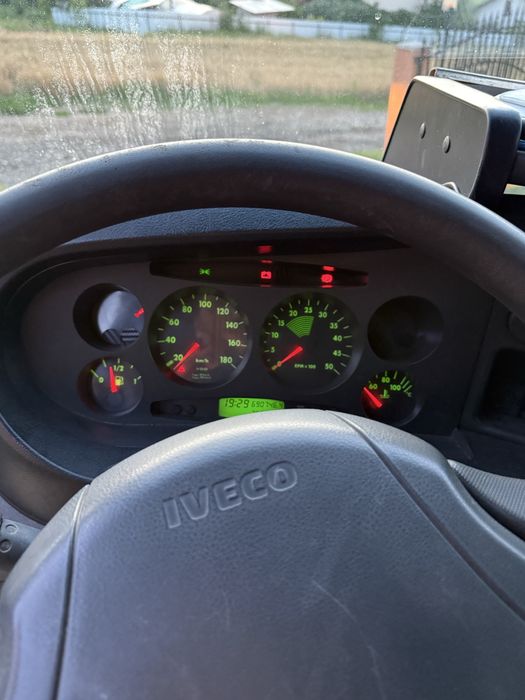 IVECO DAILY//35C15V//2004//3.5 t//Motor 2.8//150 cp