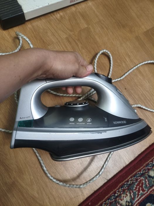 Ютия Kenwood 2200 вата, KB-9188E