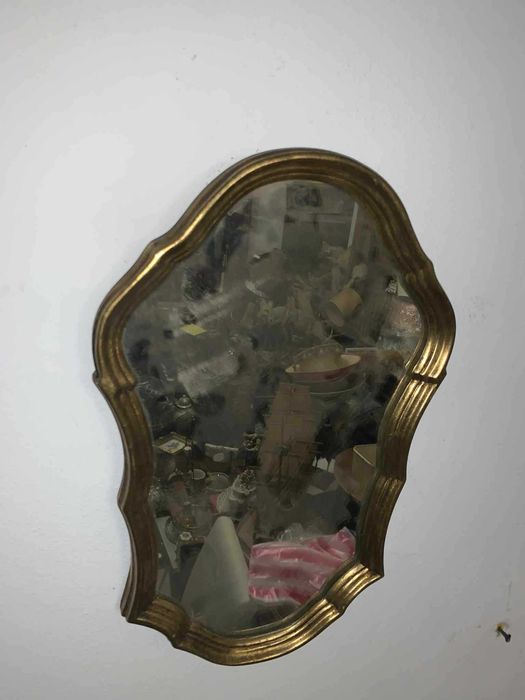 Oglinda de perete cu rama din lemn