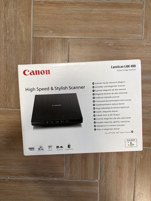 Скенер Canon.