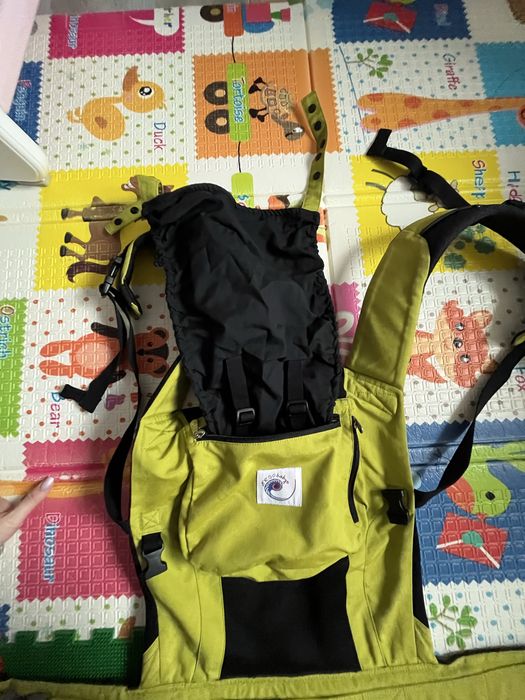 Marsupiu ergonomic Ergobaby