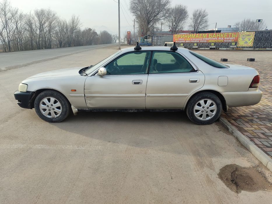 Продам Honda Inspire