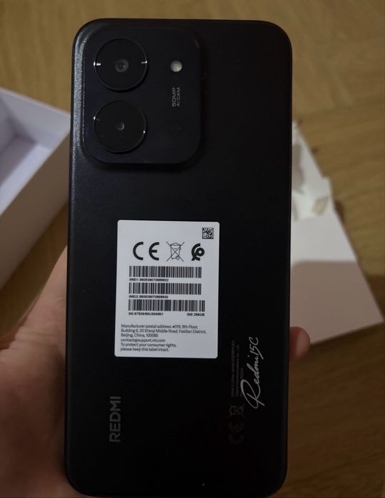 срочно продам телефон Redmi 15C
