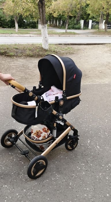 Продам коляску детскую