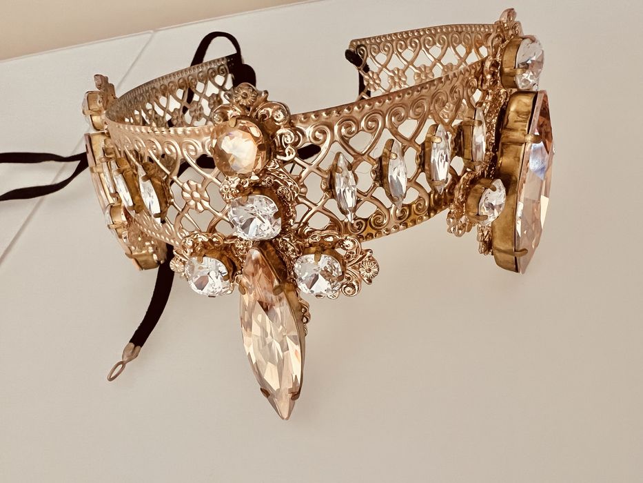 Колие/чокър с камъни