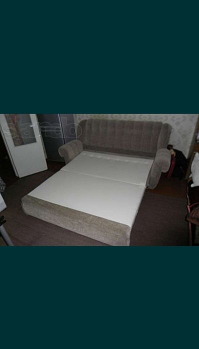 Диван двуспальный