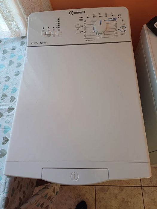 Masina de spalat indesit noua
