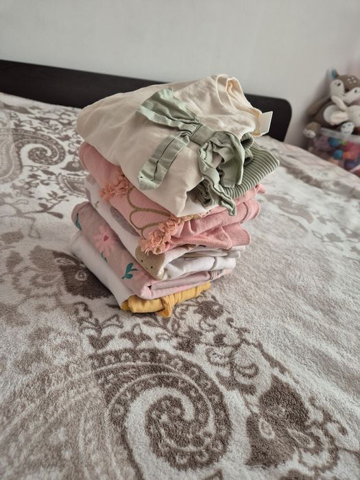 Лот дрехи за момиче 12-18м. и 18-24м.