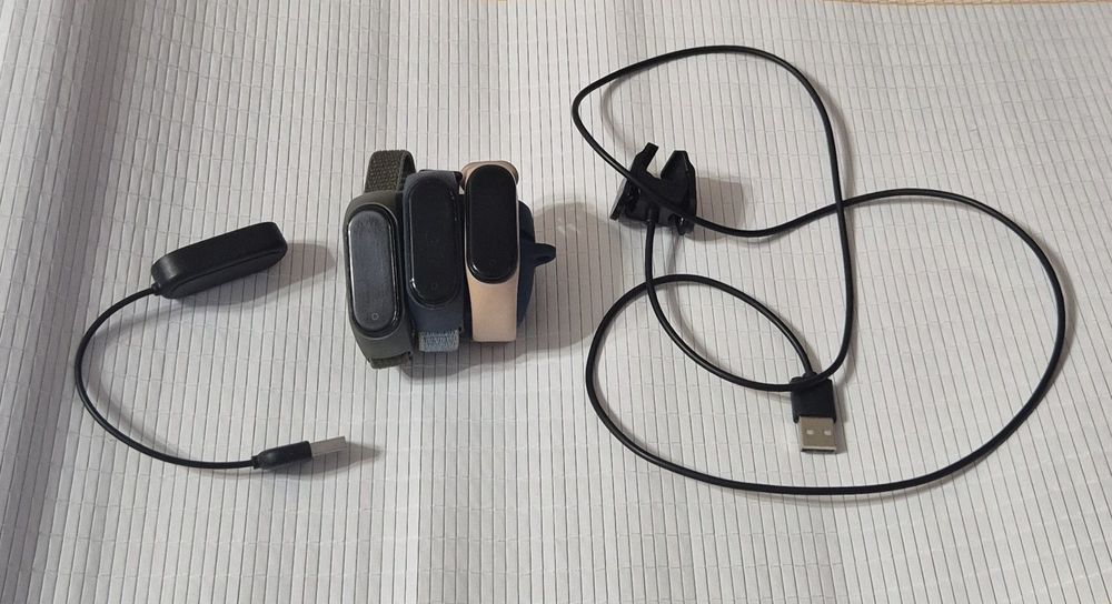 Mi band 4 количество 3шт