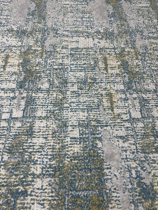 кілем сатылады 2,5*5 размер.