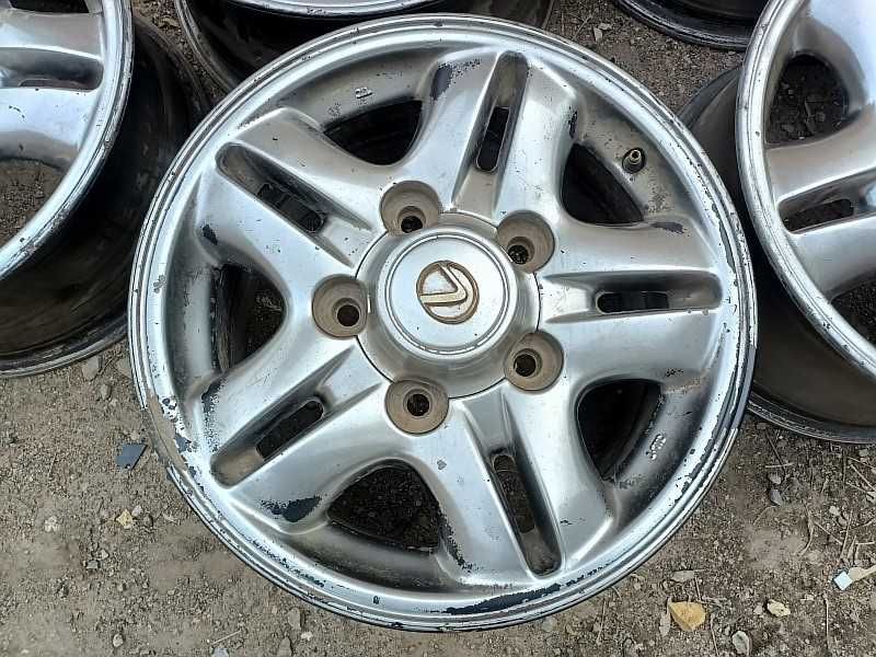 Продам оригинальные легкосплавные диски R16 на Toyota Land Cruiser VX