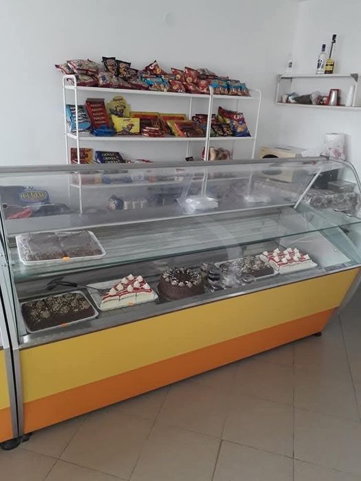 Винтрина за заведение Лек коментар по цената