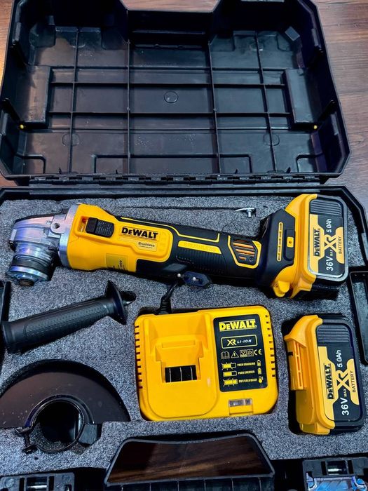 DeWALT Безжична ъглошлайфмашина