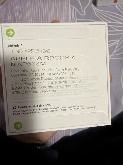 Air Pods 4 de vanzare.