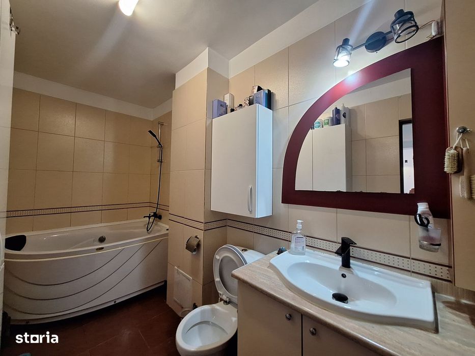 Apartament confort sporit, 90 mp, parcare, etajul 1, zona Muzeul Apei