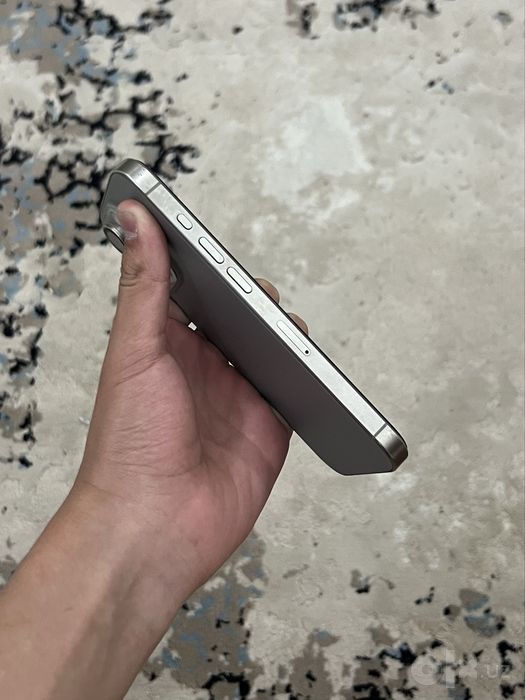 iphone 15 Pro srochni