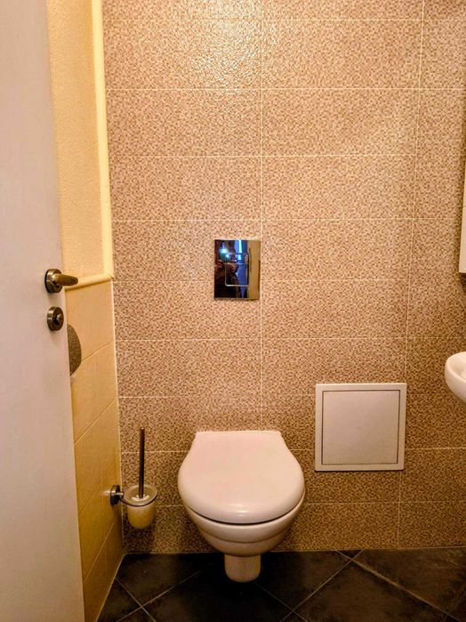 Дава се под наем Тристаен апартамент в Пловдив, Тракия - 100 кв.м за 488.58 € - Снимка #10