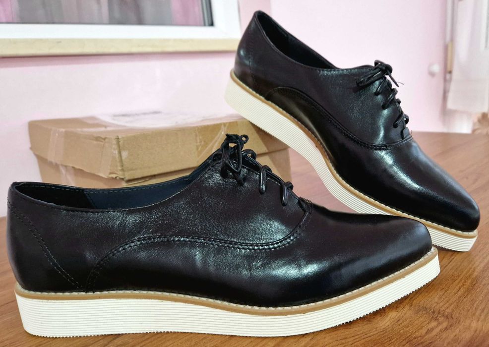 Pantofi Oxford Essenza
